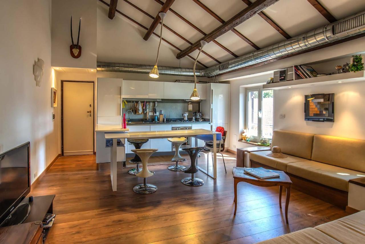 Trastevere Romantic House Bagian luar foto