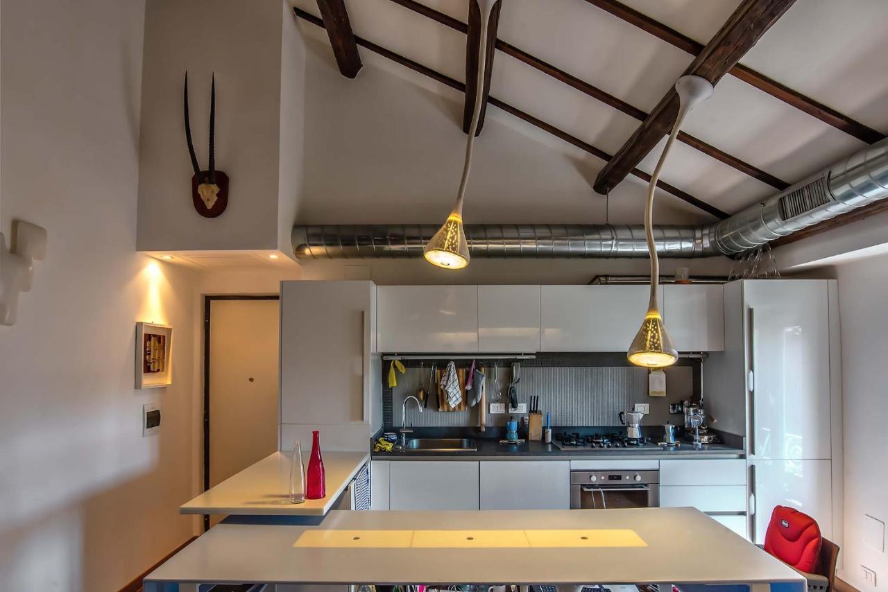 Trastevere Romantic House Bagian luar foto